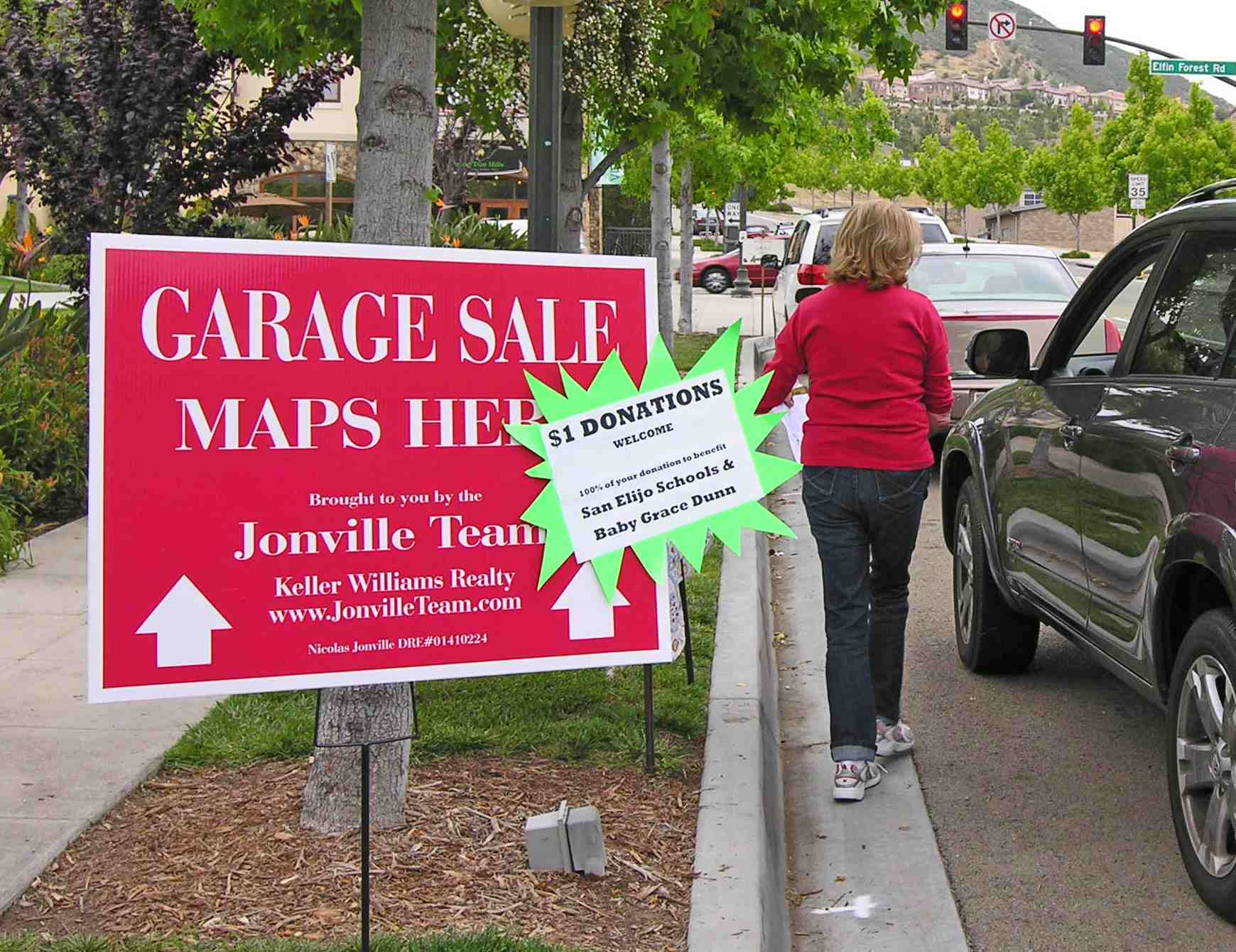 GARAGE SALE SIGNAGE • San Elijo Life